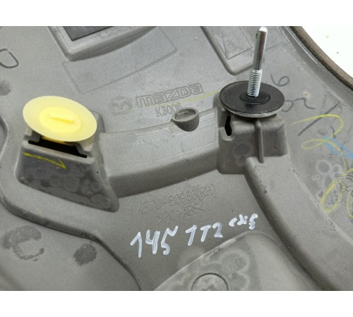 Спойлер крышки багажника