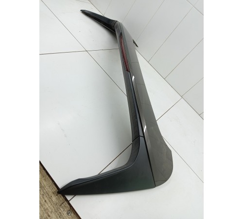 Спойлер крышки багажника