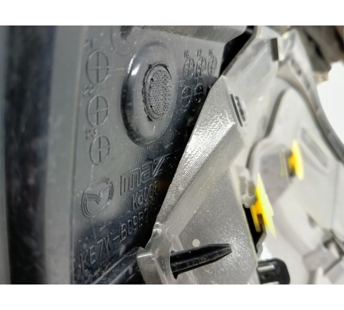 Спойлер крышки багажника