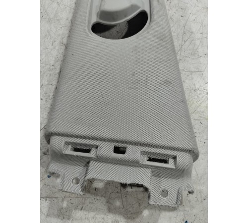 Обшивка центральной стойки левая верхняя