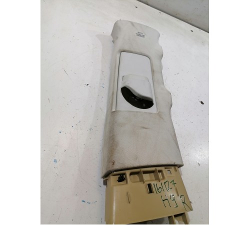 Обшивка центральной стойки правая верхняя