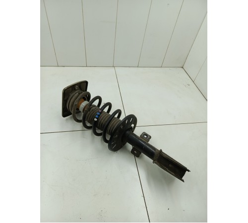 Амортизатор передний левый в сборе