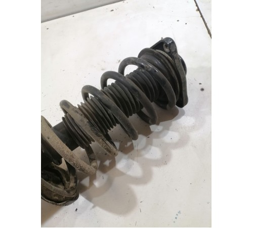 Амортизатор передний левый в сборе