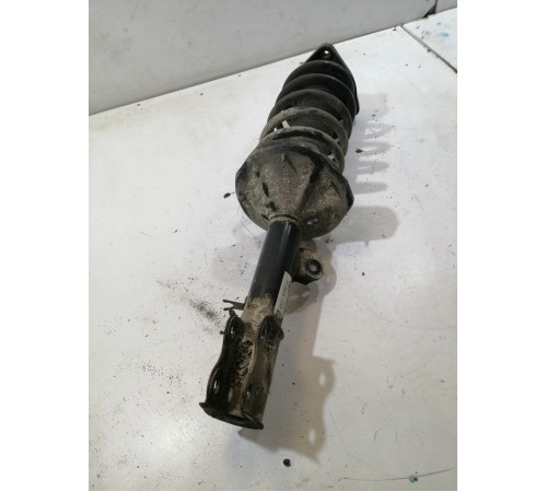 Амортизатор передний левый в сборе