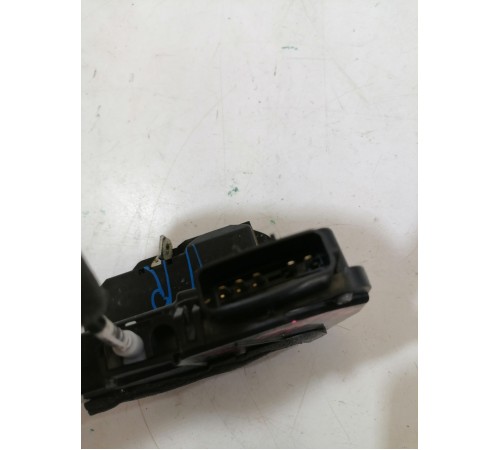 Замок двери передний правый