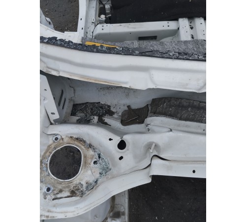 Лонжерон (четверть) передний правый