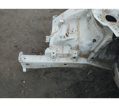 Лонжерон (четверть) передний правый