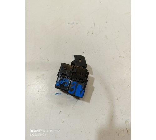 Кнопка стеклоподъемника задняя левая