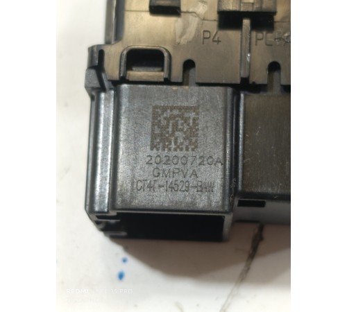 Кнопка стеклоподъемника задняя левая