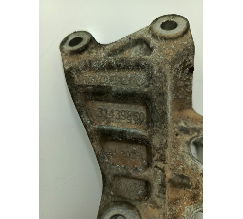 Кронштейн катализатора