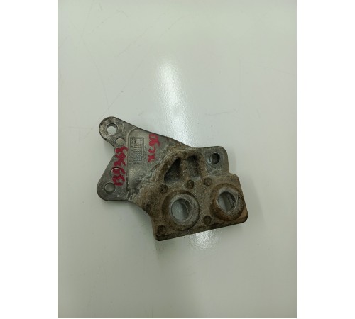 Кронштейн катализатора