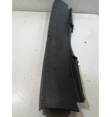 Накладка крышки багажника