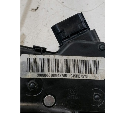 Замок двери задний левый