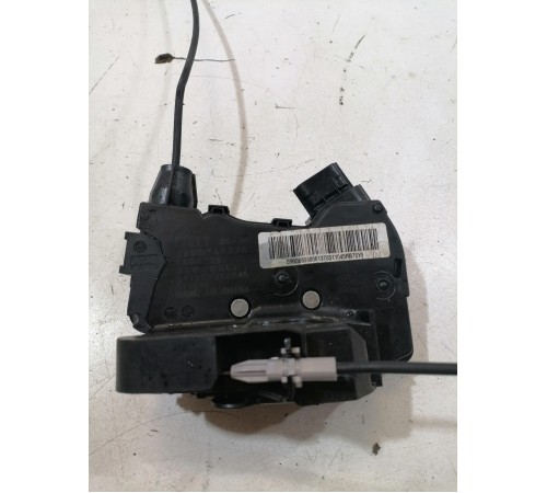 Замок двери задний левый