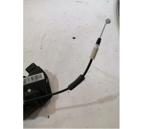 Замок двери задний левый