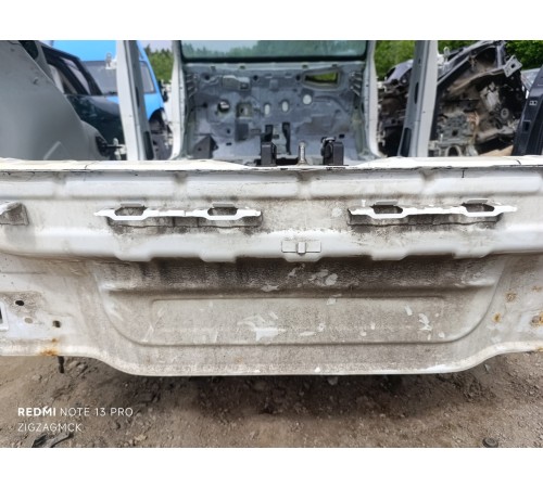 Панель задняя