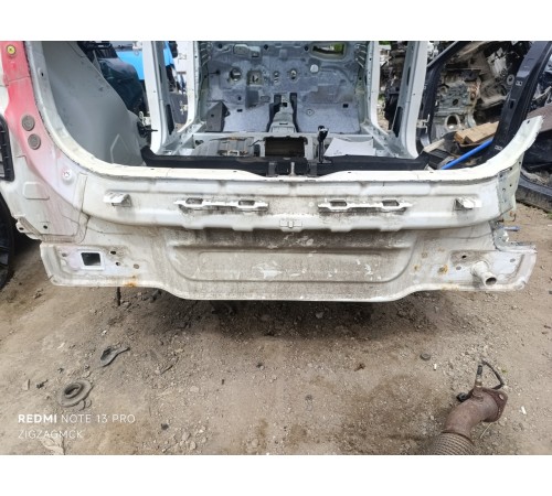 Панель задняя