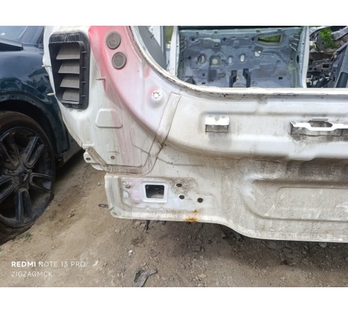 Панель задняя