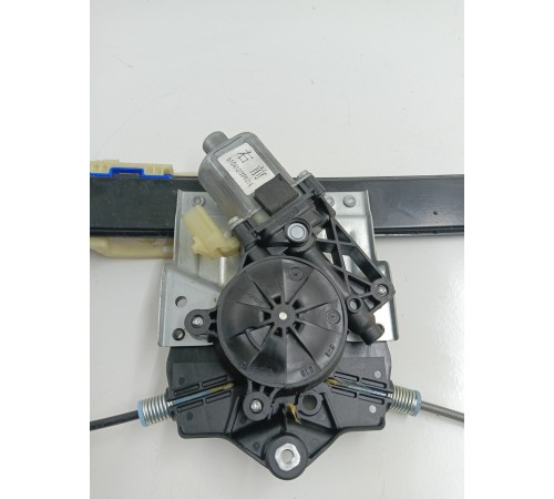 Стеклоподьемник двери передний правый