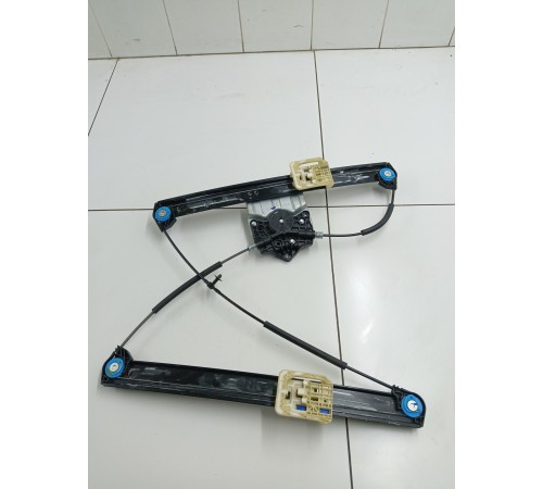 Стеклоподьемник двери передний правый