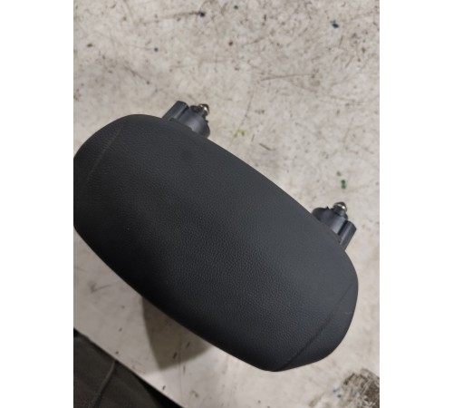 Подушка безопасности водителя в руль