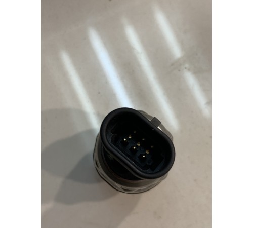 Датчик давления топлива