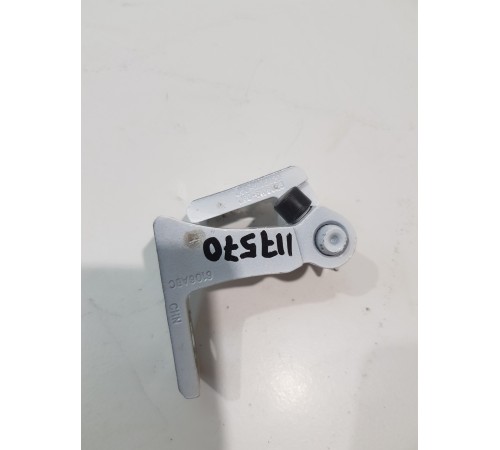 Петля двери задняя правая верхняя