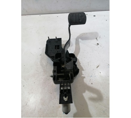 Педаль тормоза