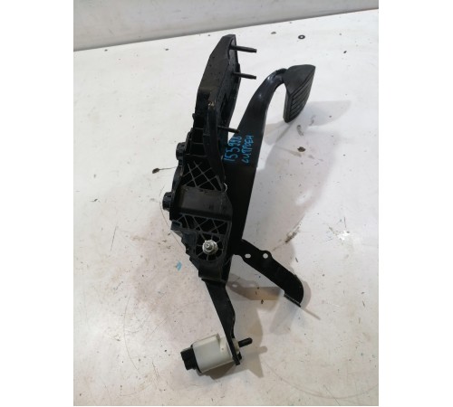 Педаль тормоза