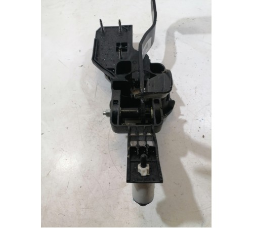 Педаль тормоза