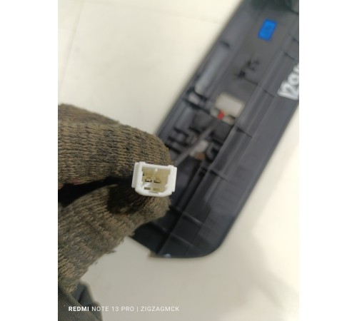 Накладка порога передняя левая с подсветкой