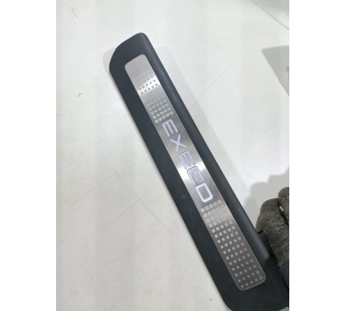 Накладка порога передняя левая с подсветкой