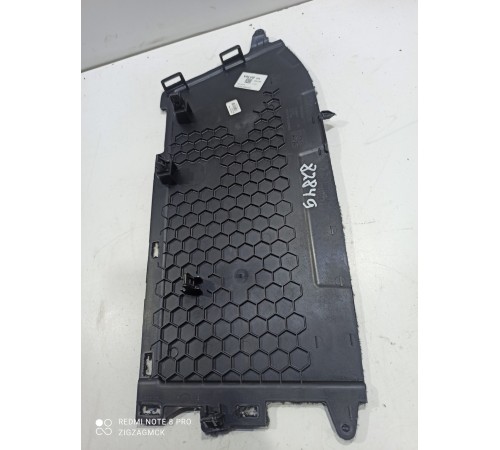 Накладка центральной консоли левая