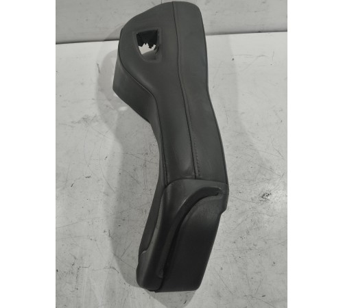 Подушка заднего сиденья боковая правая