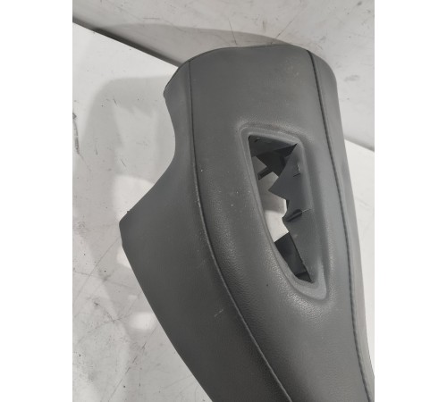 Подушка заднего сиденья боковая правая