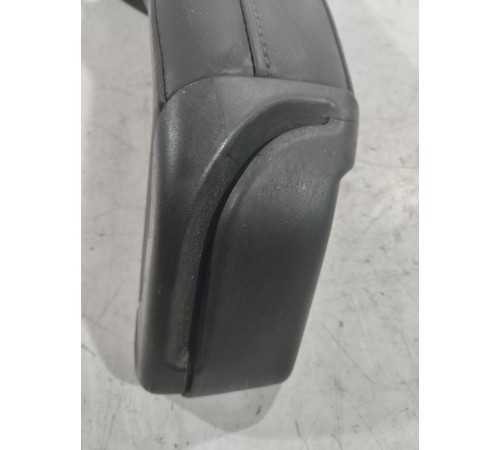 Подушка заднего сиденья боковая правая