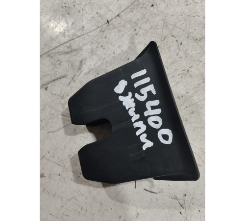 Накладка замка багажника