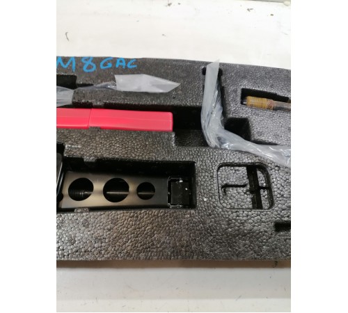 Органайзер багажника в сборе с домкратом