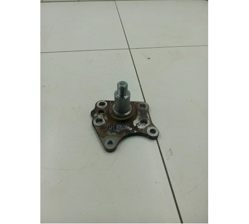 Ось ступицы задняя