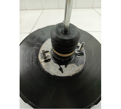 Вакуумный усилитель тормозов