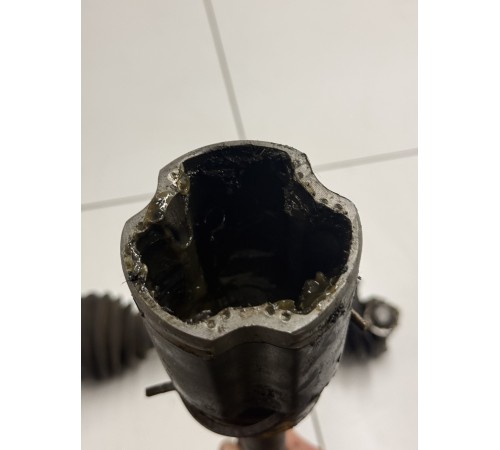 Привод (полуось) передний правый