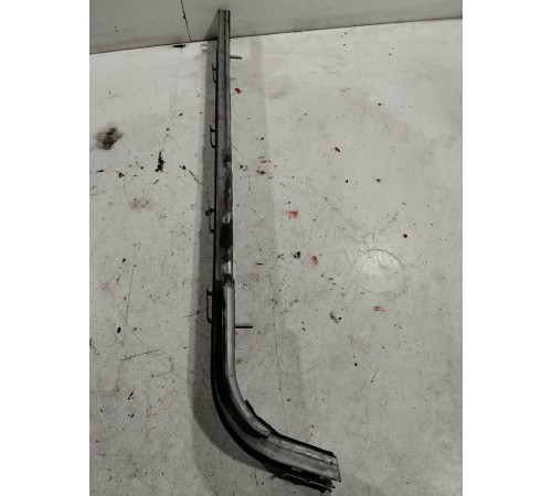 Направляющая левой сдвижной двери