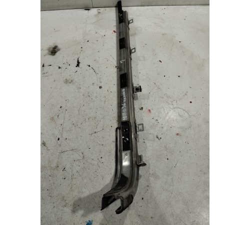 Направляющая левой сдвижной двери