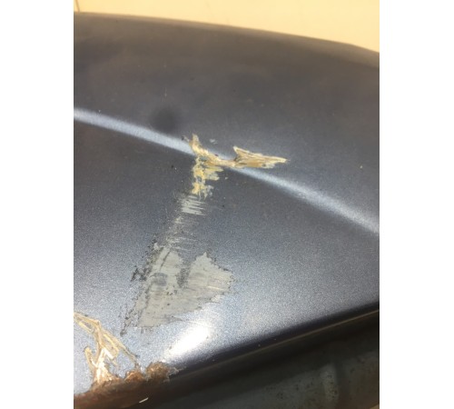 Крыло переднее правое