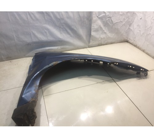 Крыло переднее правое