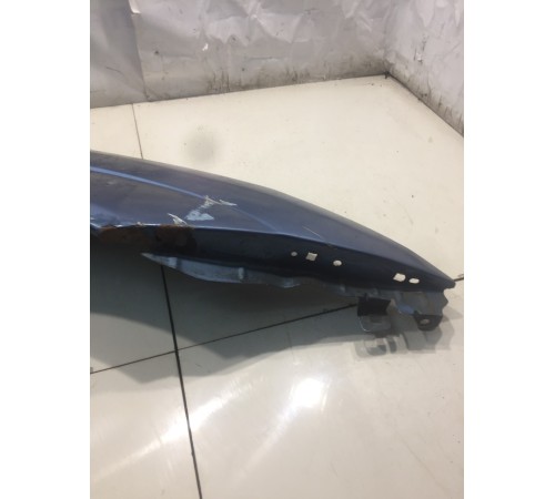 Крыло переднее правое