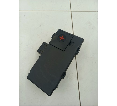 Клемма аккумулятора АКБ плюсовая с крышкой