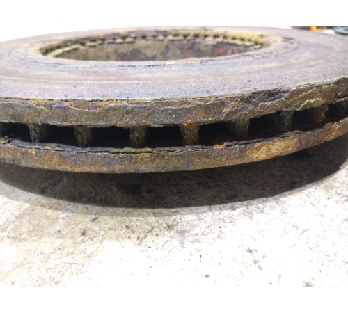 Диск тормозной передний