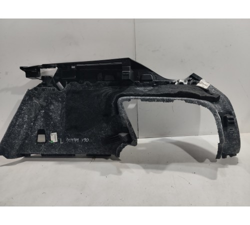 Обшивка багажника (левая)