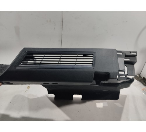 Обшивка багажника (левая)